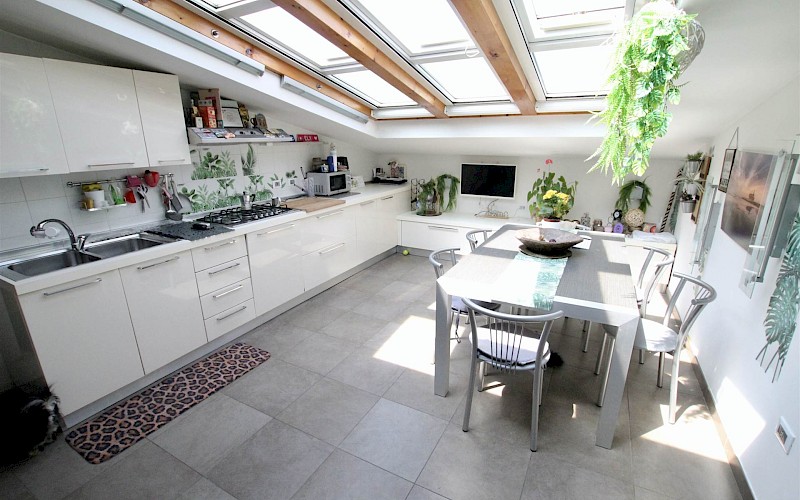 A POCHI PASSI DAL CENTRO VIVIBILE TUTTO L'ANNO